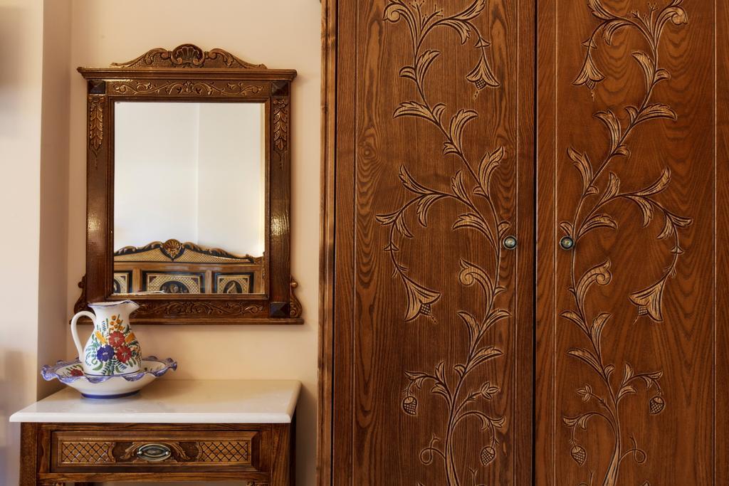 Greco Hotel Koropi Buitenkant foto