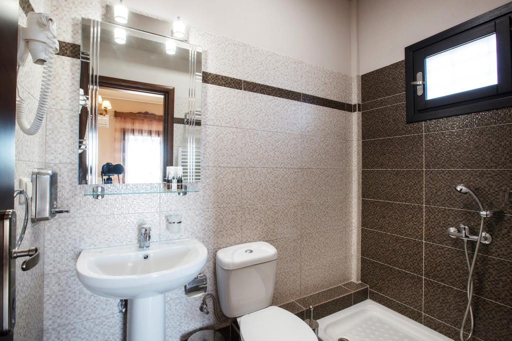 Greco Hotel Koropi Buitenkant foto