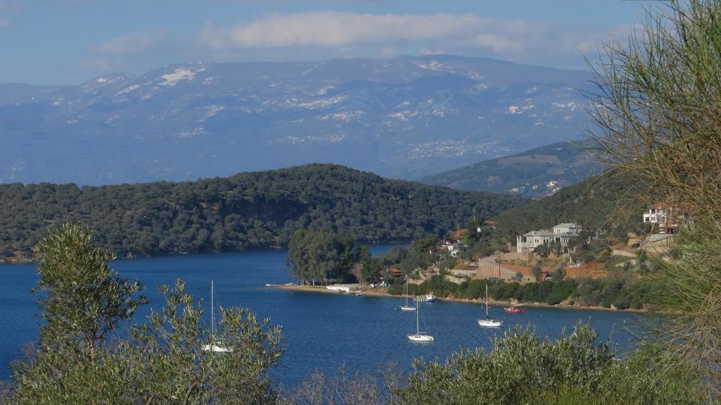 Greco Hotel Koropi Buitenkant foto