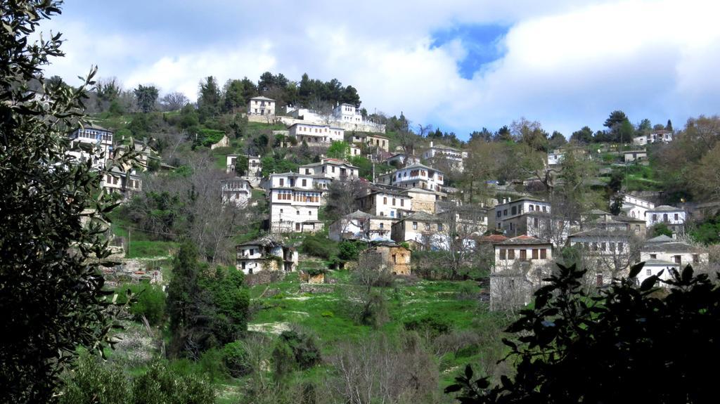 Greco Hotel Koropi Buitenkant foto